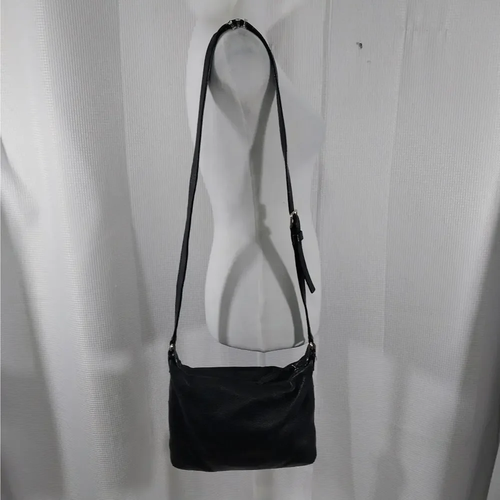 KATE SPADE! BLACK PEBBLED GENUINE LEATHER LOGO FRONT CROSSBODY, SHOULDER BAG!